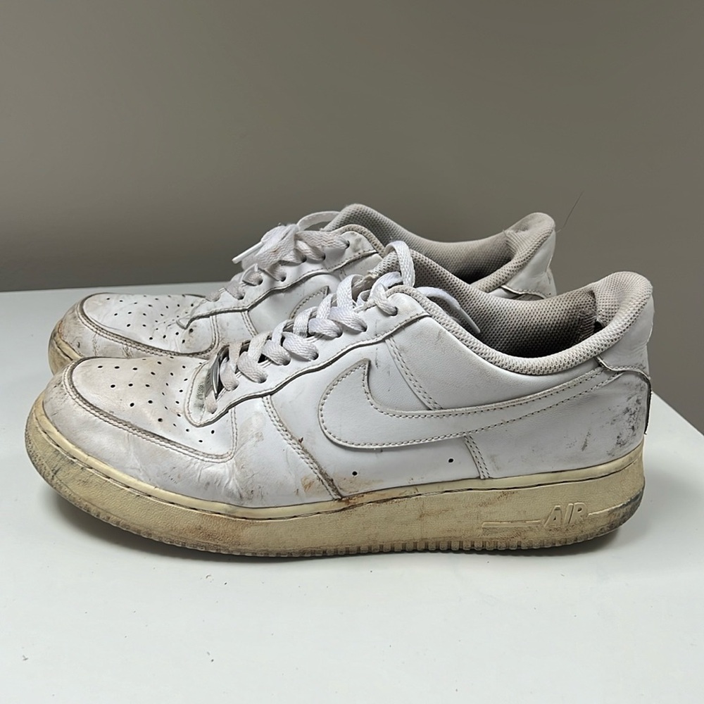 Nike white air force 1